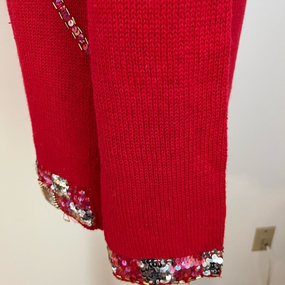 Crystal Kobe Red Jeweled Holiday Sweater Size Small - Picture 11 of 11